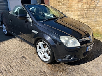 Used Vauxhall Tigra 2008 for sale - 77939775: Photo