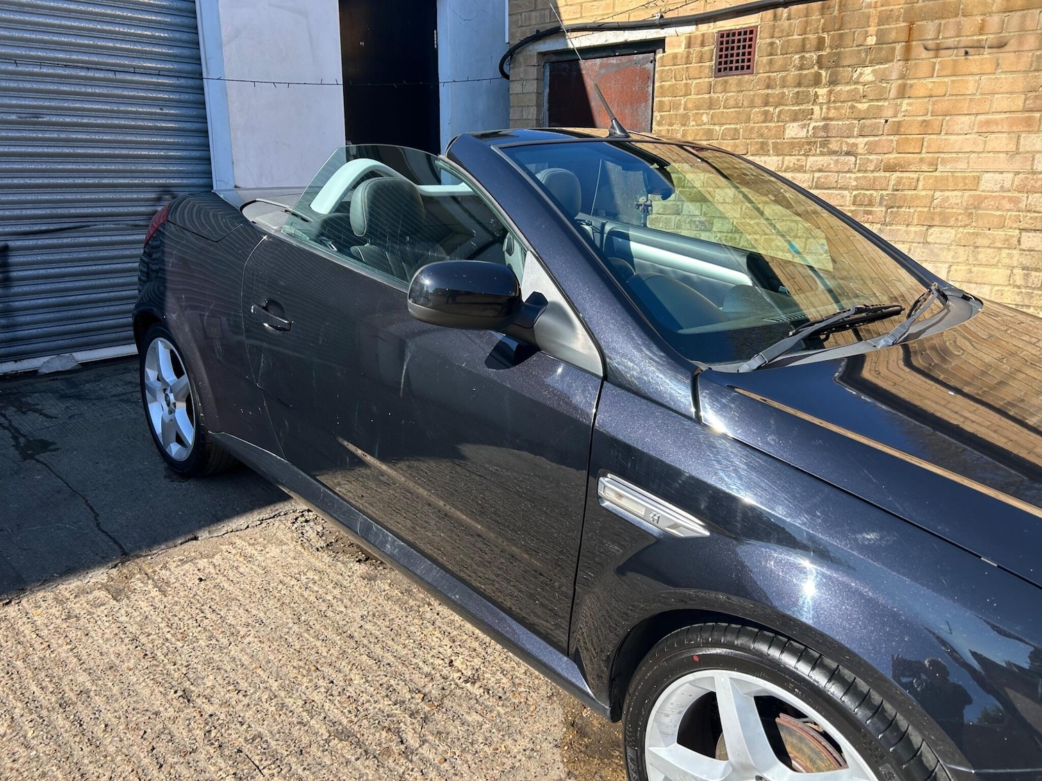 Used Vauxhall Tigra 2008 for sale - 77939775: Photo 4