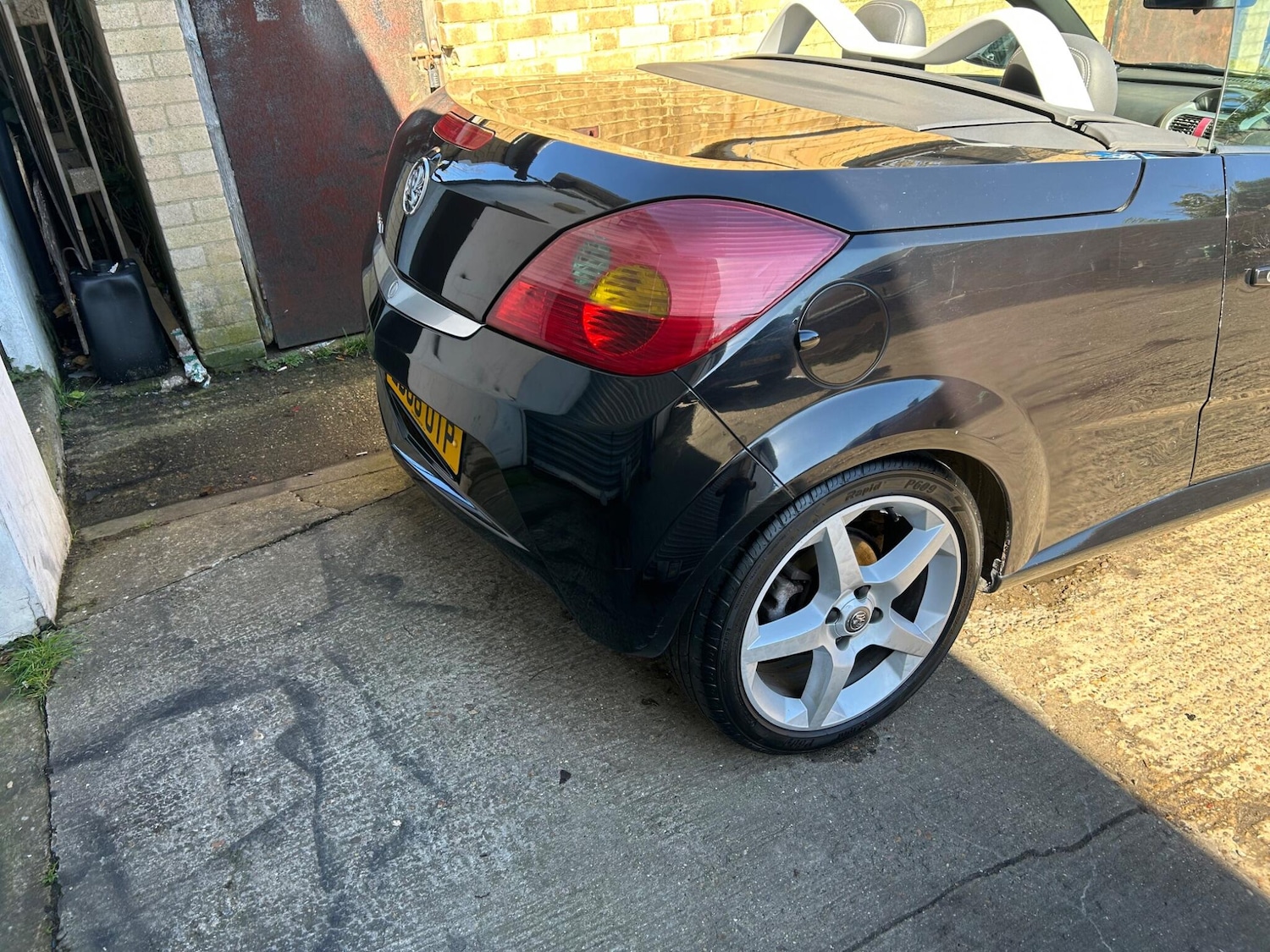 Used Vauxhall Tigra 2008 for sale - 77939775: Photo 8