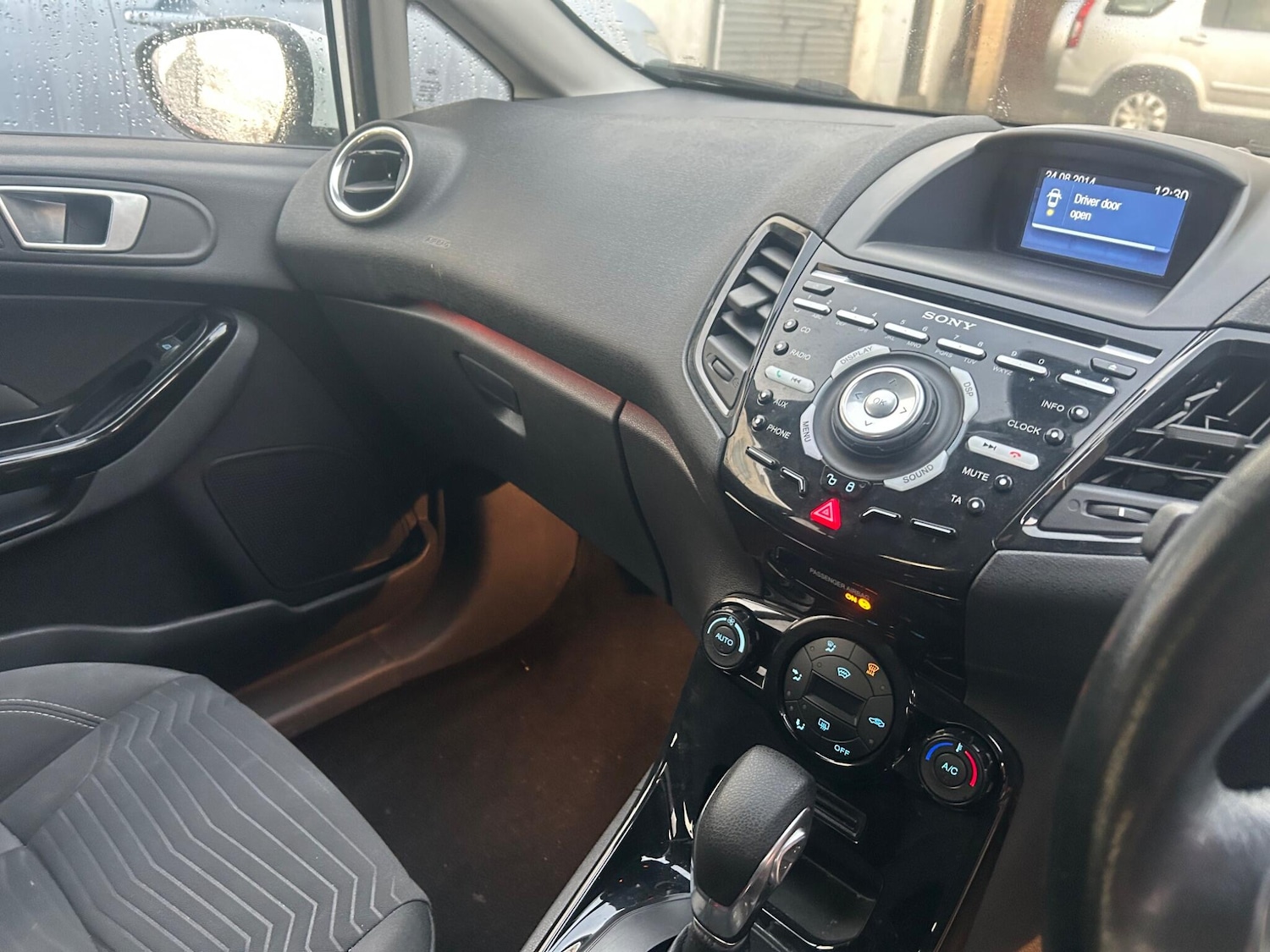 Used Ford Fiesta 2014 for sale - 76976775: Photo 17