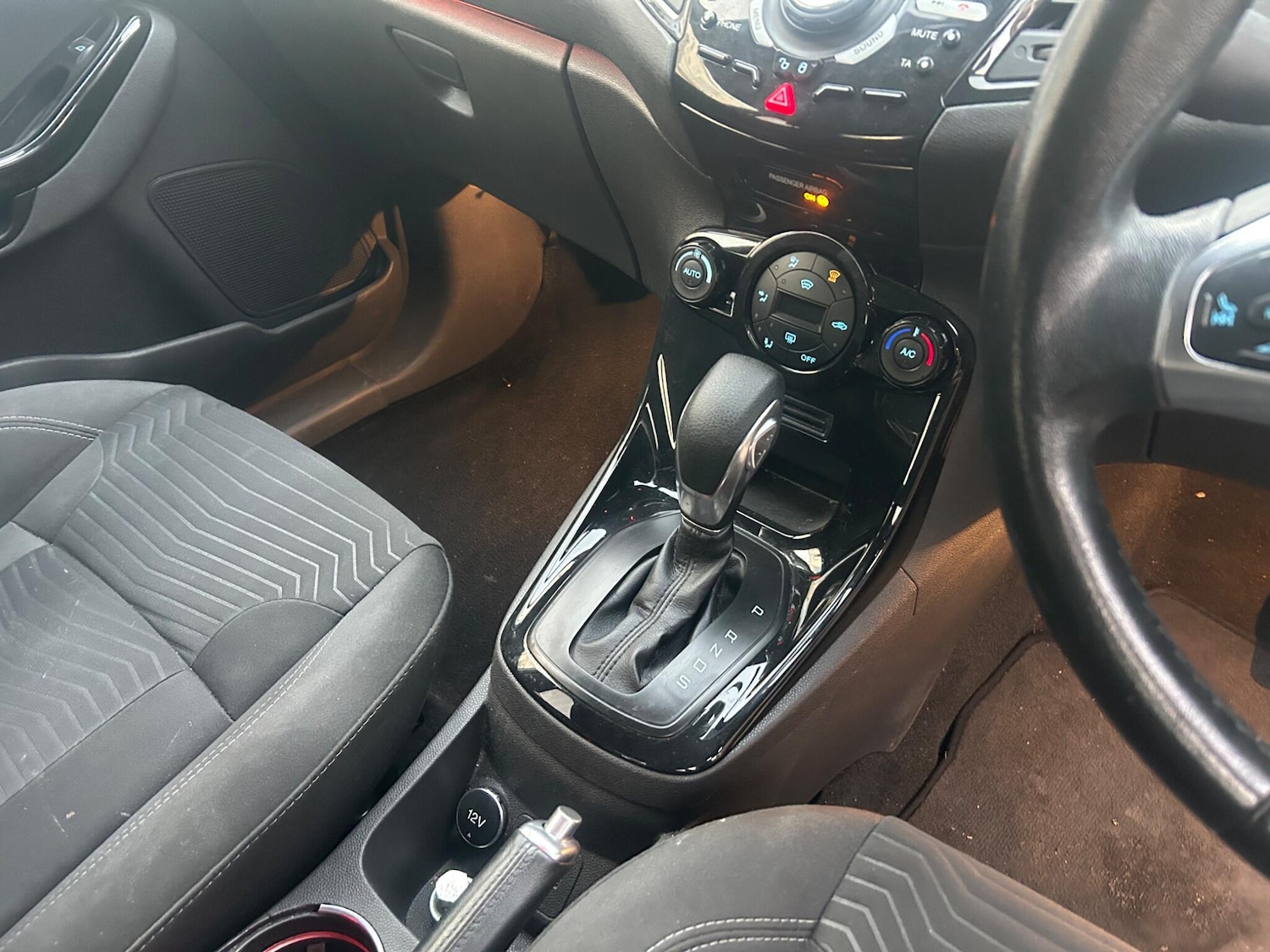 Used Ford Fiesta 2014 for sale - 76976775: Photo 19