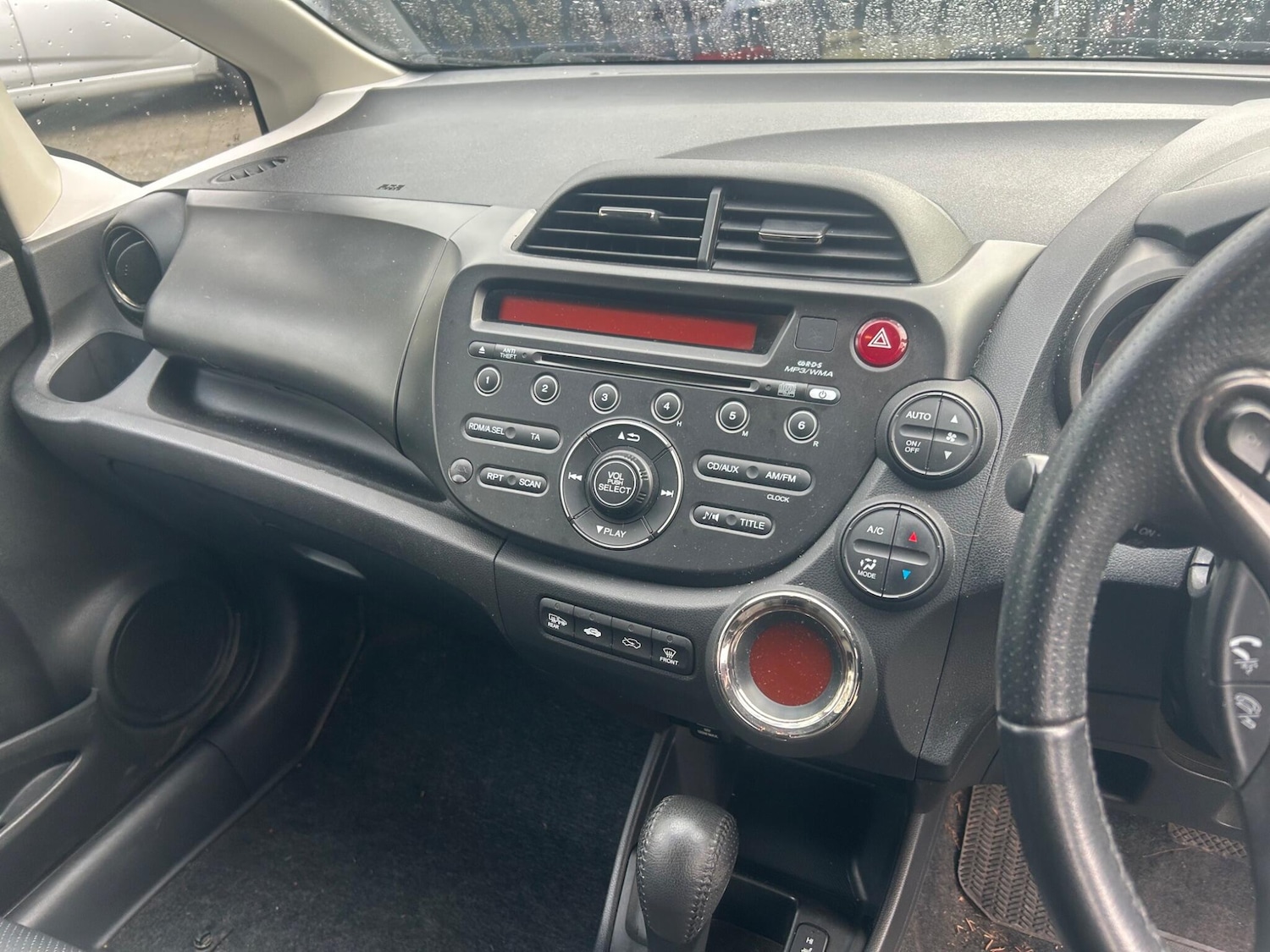 Used Honda Jazz 2014 for sale - 77695918: Photo 21