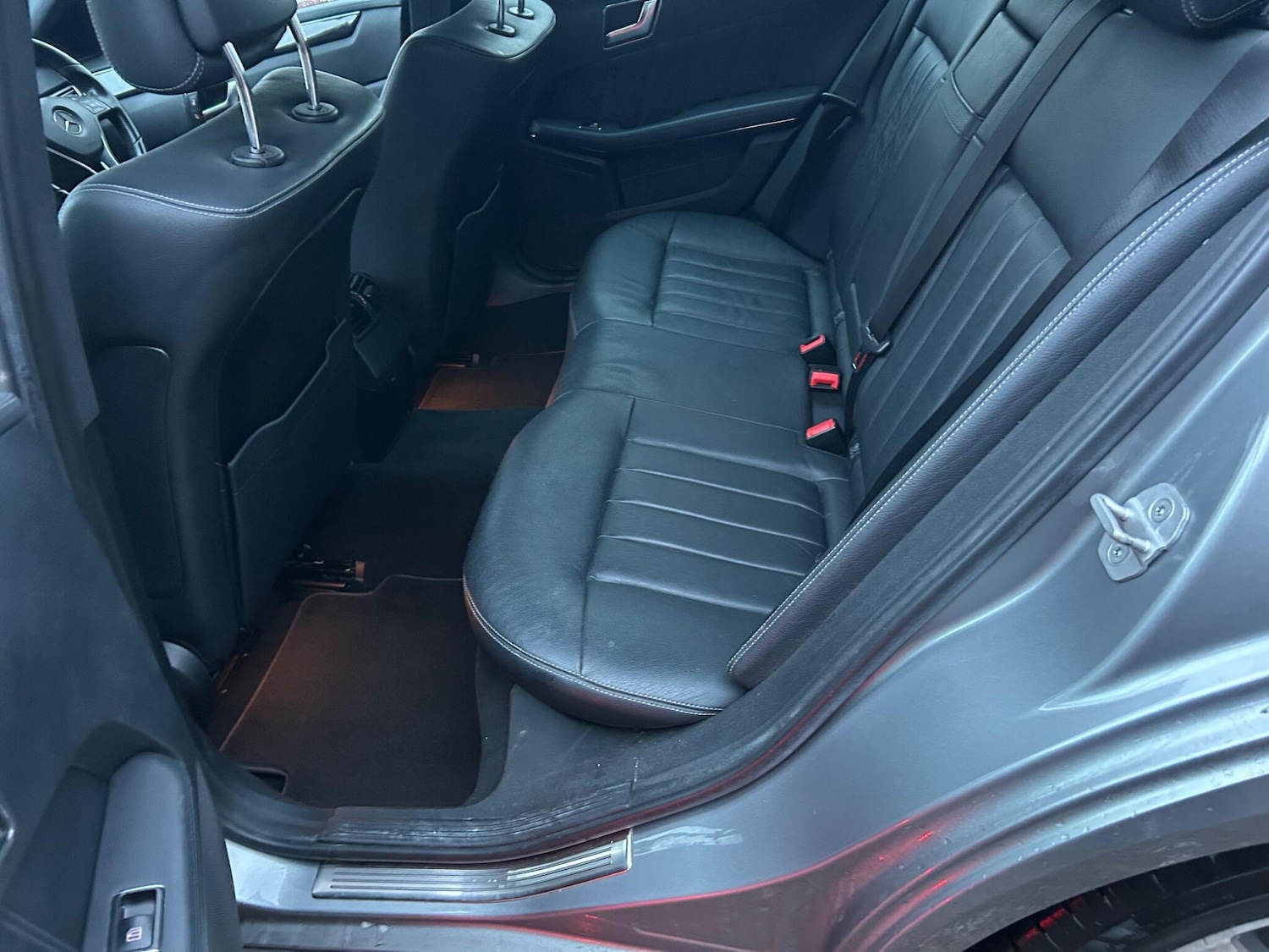 Used Mercedes-Benz E Class 2013 for sale - 76431855: Photo 24