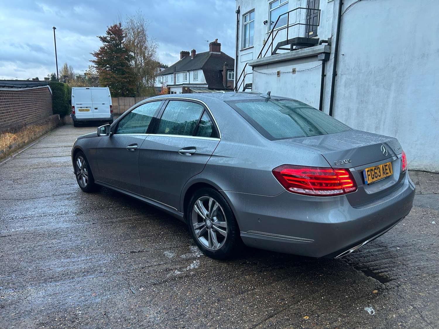 Used Mercedes-Benz E Class 2013 for sale - 76431855: Photo 5