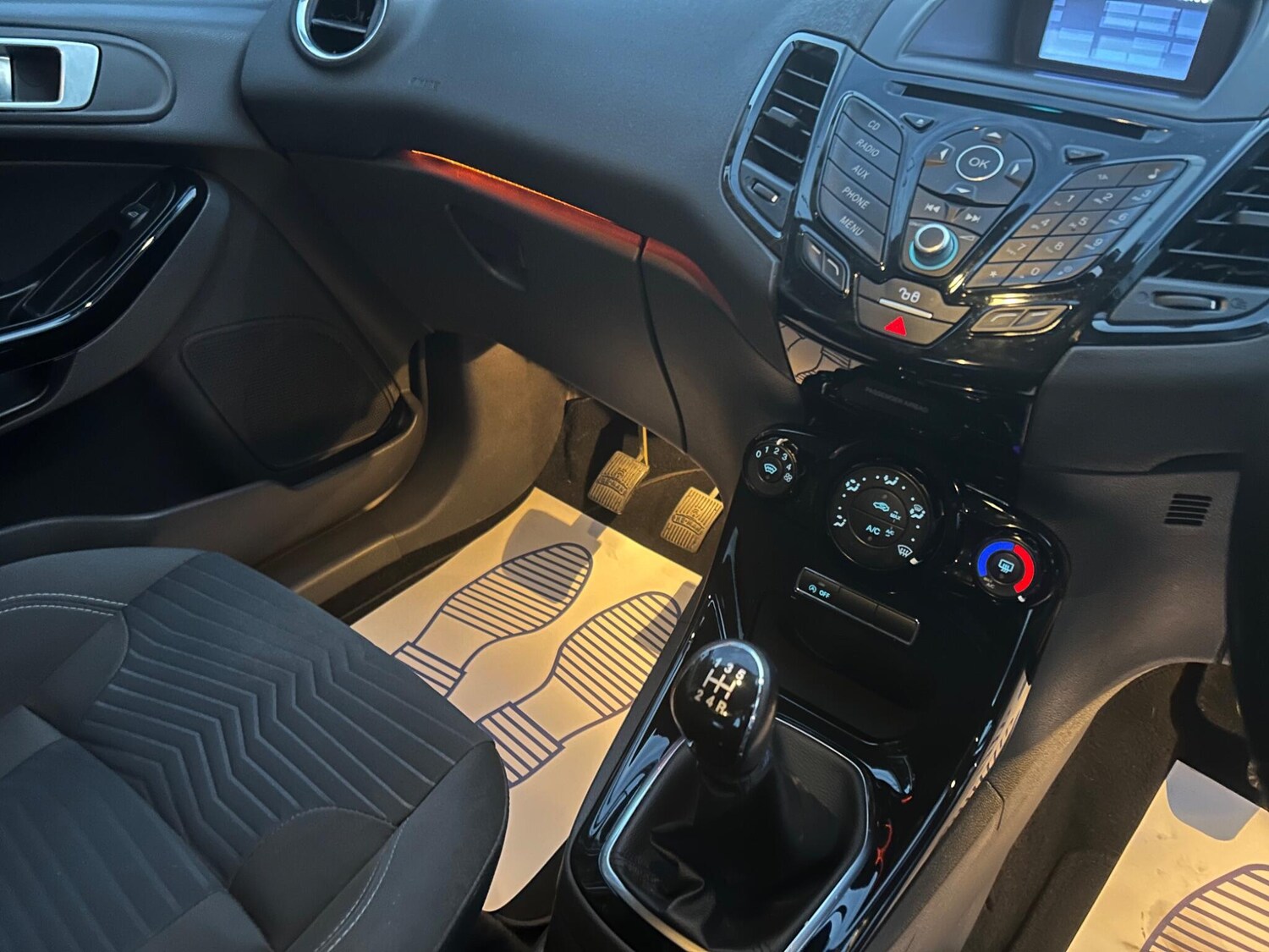 Used Ford Fiesta 2016 for sale - 76780856: Photo 24