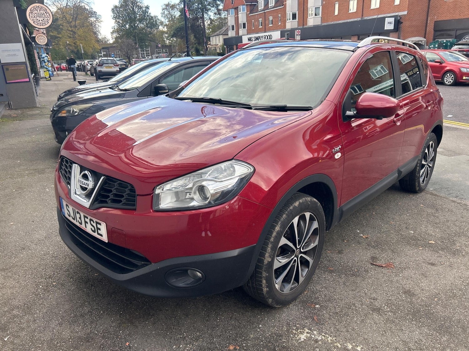 Used Nissan Qashqai 2013 for sale - 76377493: Photo 2