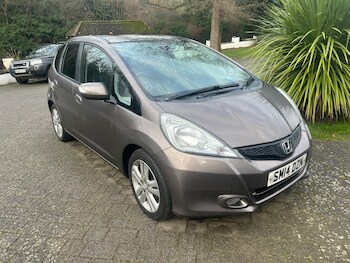 Used Honda Jazz 2014 for sale - 77242395: Photo