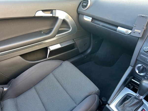 Used Audi A3 Cabriolet 2009 for sale - 76166751: Photo 17