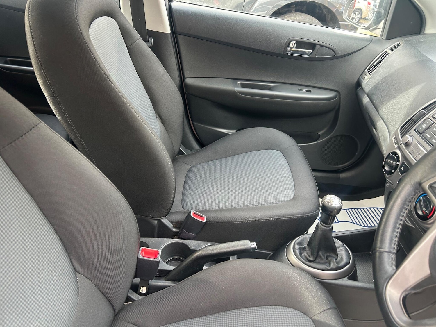 Used Hyundai i20 2014 for sale - 77396241: Photo 29