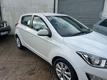 Used Hyundai i20 2014 for sale - 77396241: Photo