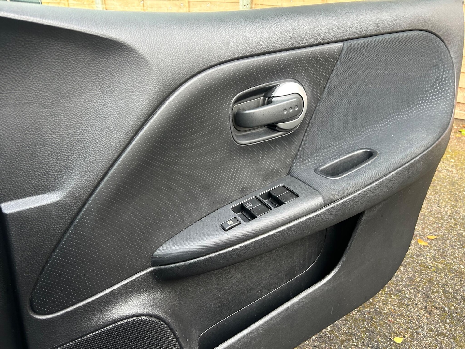 Used Nissan Note 2013 for sale - 76349000: Photo 5