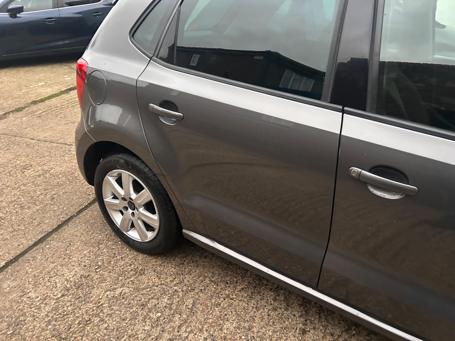 Used Volkswagen Polo 2011 for sale - 76499737: Photo 10