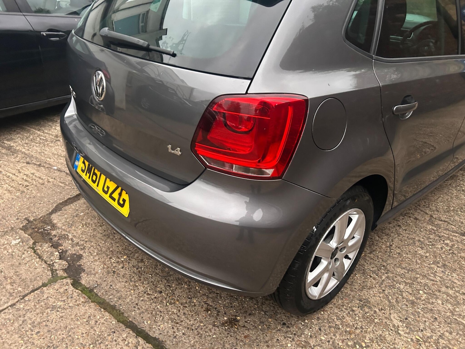 Used Volkswagen Polo 2011 for sale - 76499737: Photo 12