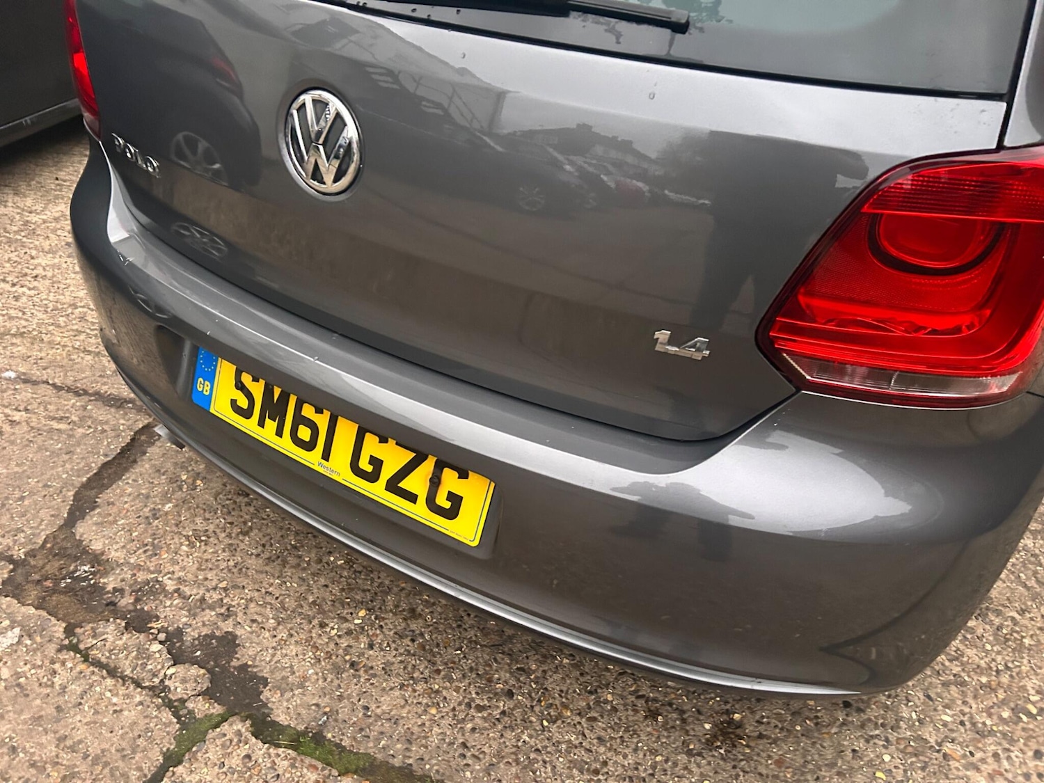 Used Volkswagen Polo 2011 for sale - 76499737: Photo 13