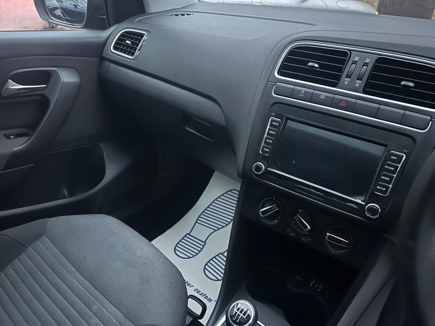 Used Volkswagen Polo 2011 for sale - 76499737: Photo 29