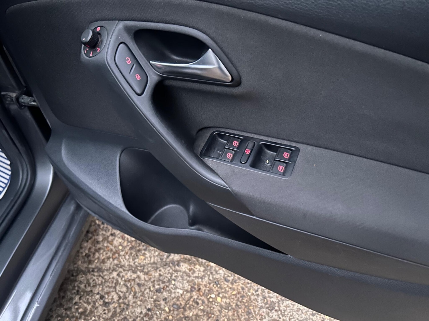 Used Volkswagen Polo 2011 for sale - 76499737: Photo 31