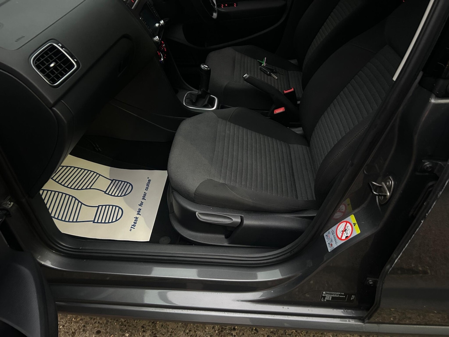 Used Volkswagen Polo 2011 for sale - 76499737: Photo 41