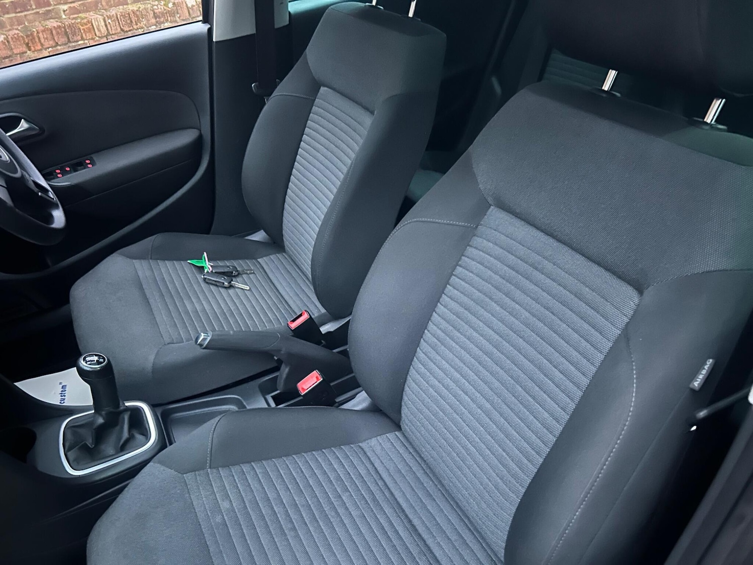 Used Volkswagen Polo 2011 for sale - 76499737: Photo 42