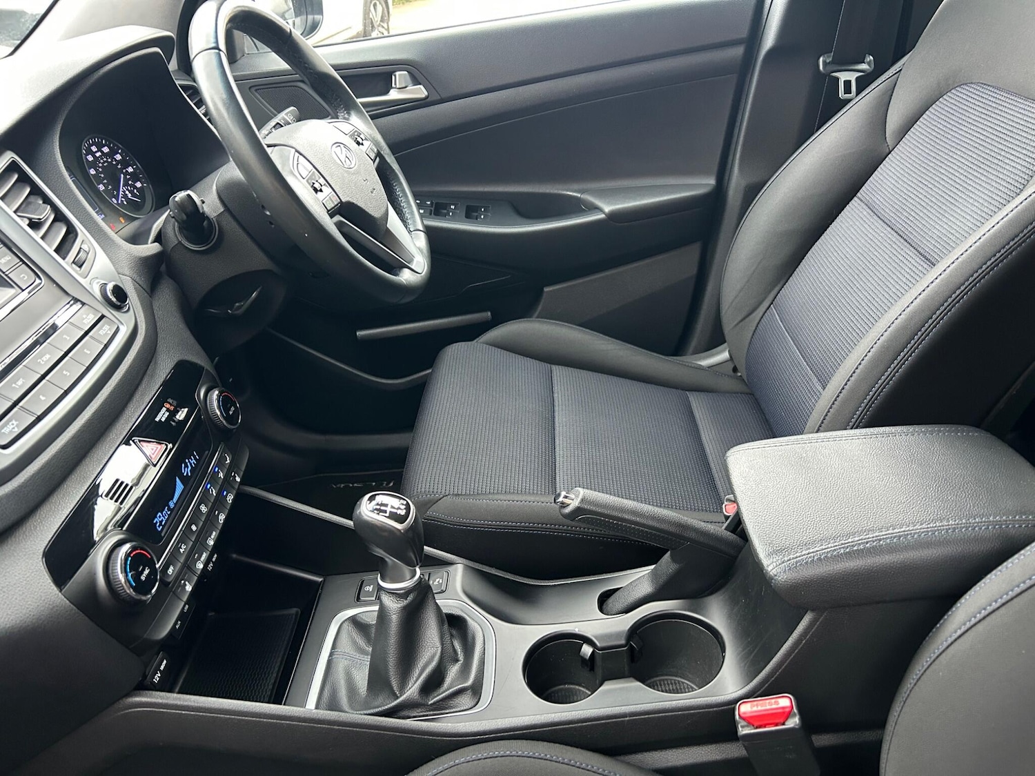 Used Hyundai TUCSON 2018 for sale - 77549529: Photo 19