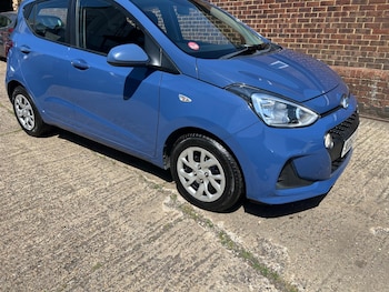 Used Hyundai i10 2017 for sale - 78728134: Photo