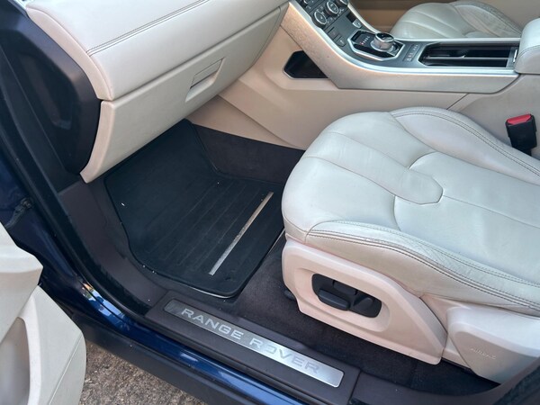Used Land Rover Range Rover Evoque 2012 for sale - 74610429: Photo 42