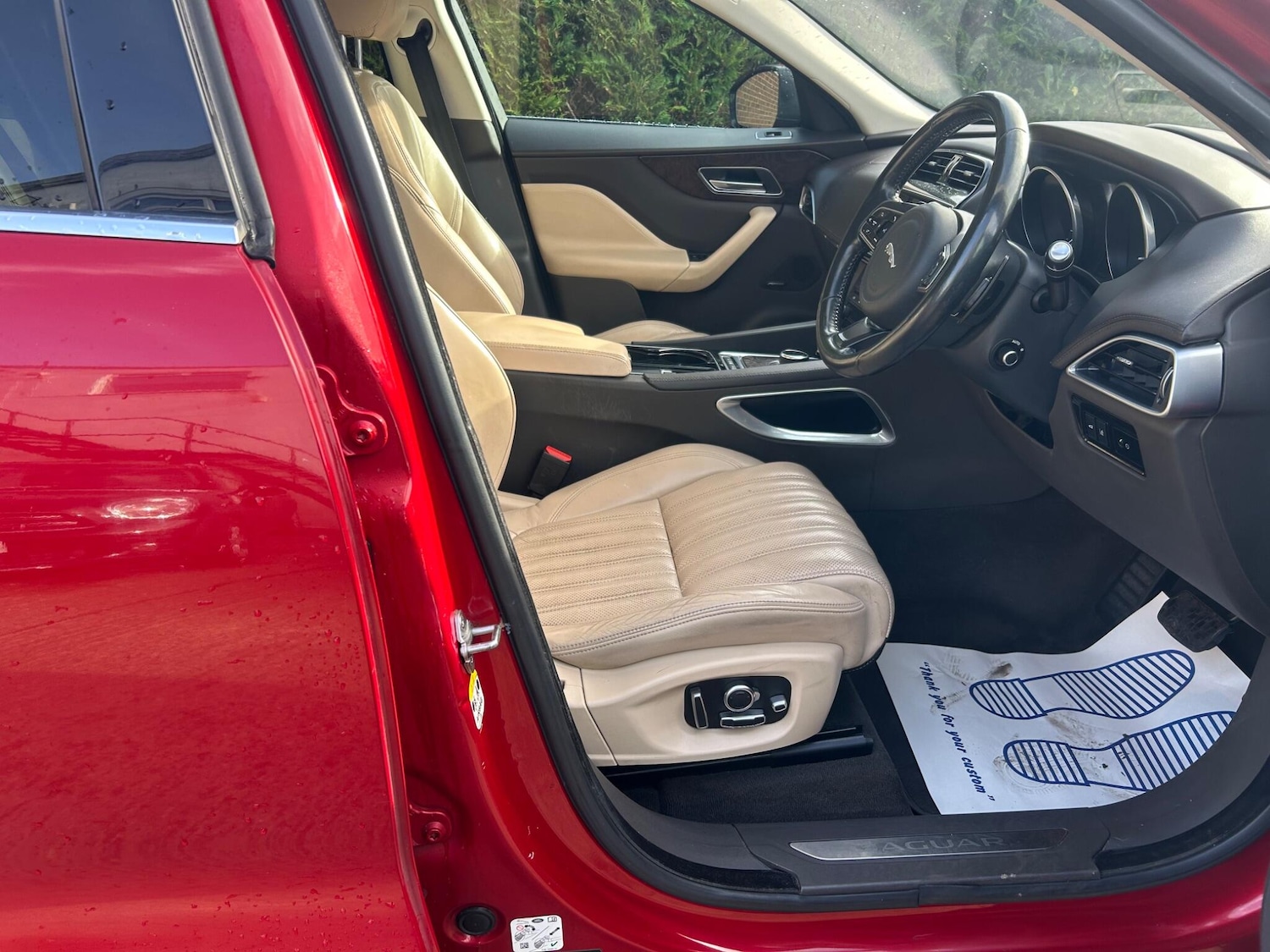 Used Jaguar F-Pace 2016 for sale - 76409467: Photo 17