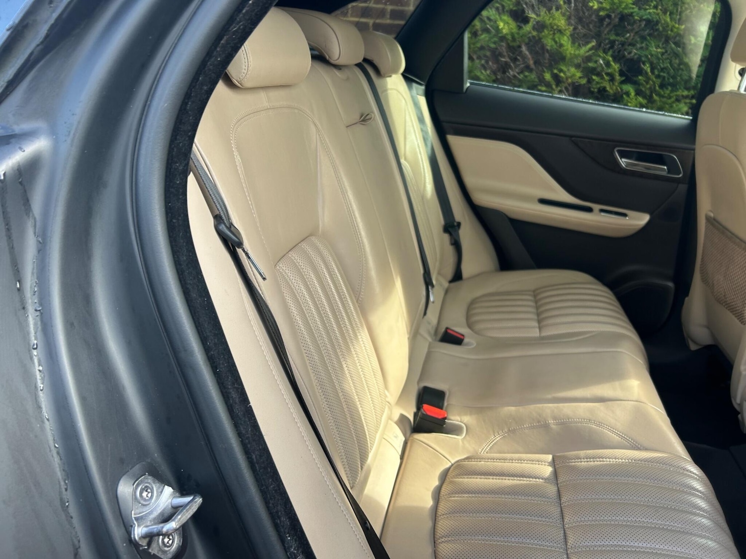 Used Jaguar F-Pace 2016 for sale - 76409467: Photo 19