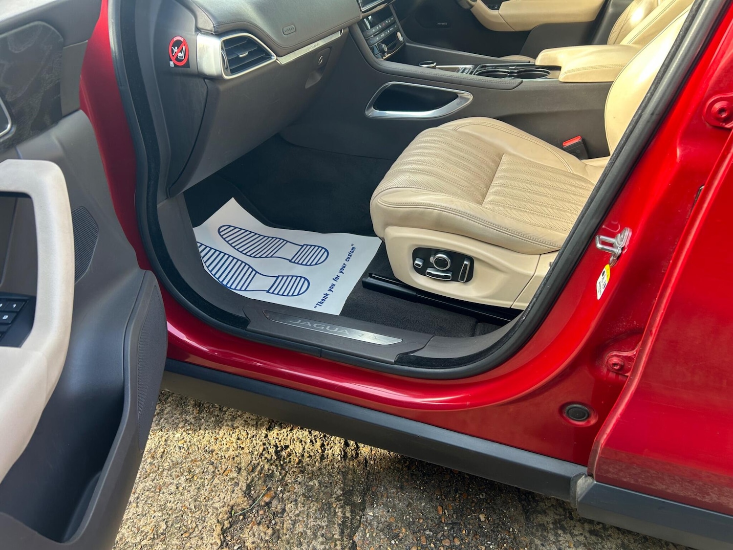 Used Jaguar F-Pace 2016 for sale - 76409467: Photo 42