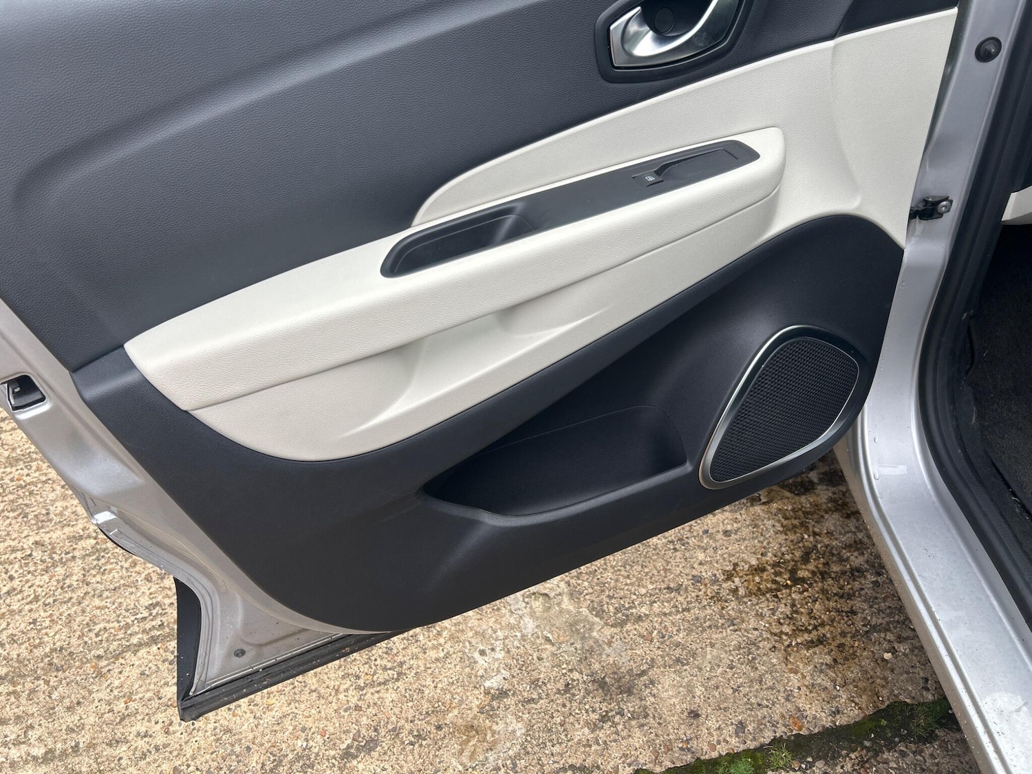 Used Renault Captur 2020 for sale - 76472768: Photo 18