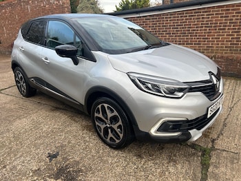 Used Renault Captur 2020 for sale - 76472768: Photo