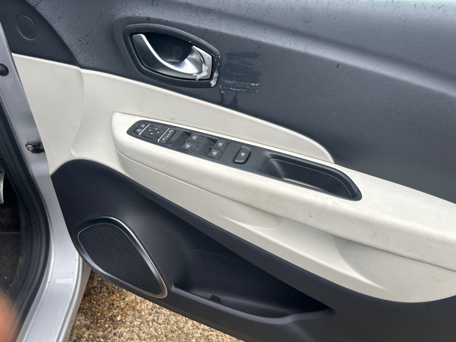 Used Renault Captur 2020 for sale - 76472768: Photo 24