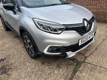 Used Renault Captur 2020 for sale - 76472768: Photo
