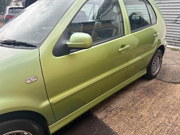 Used Volkswagen Polo 2001 for sale - 79061618: Photo