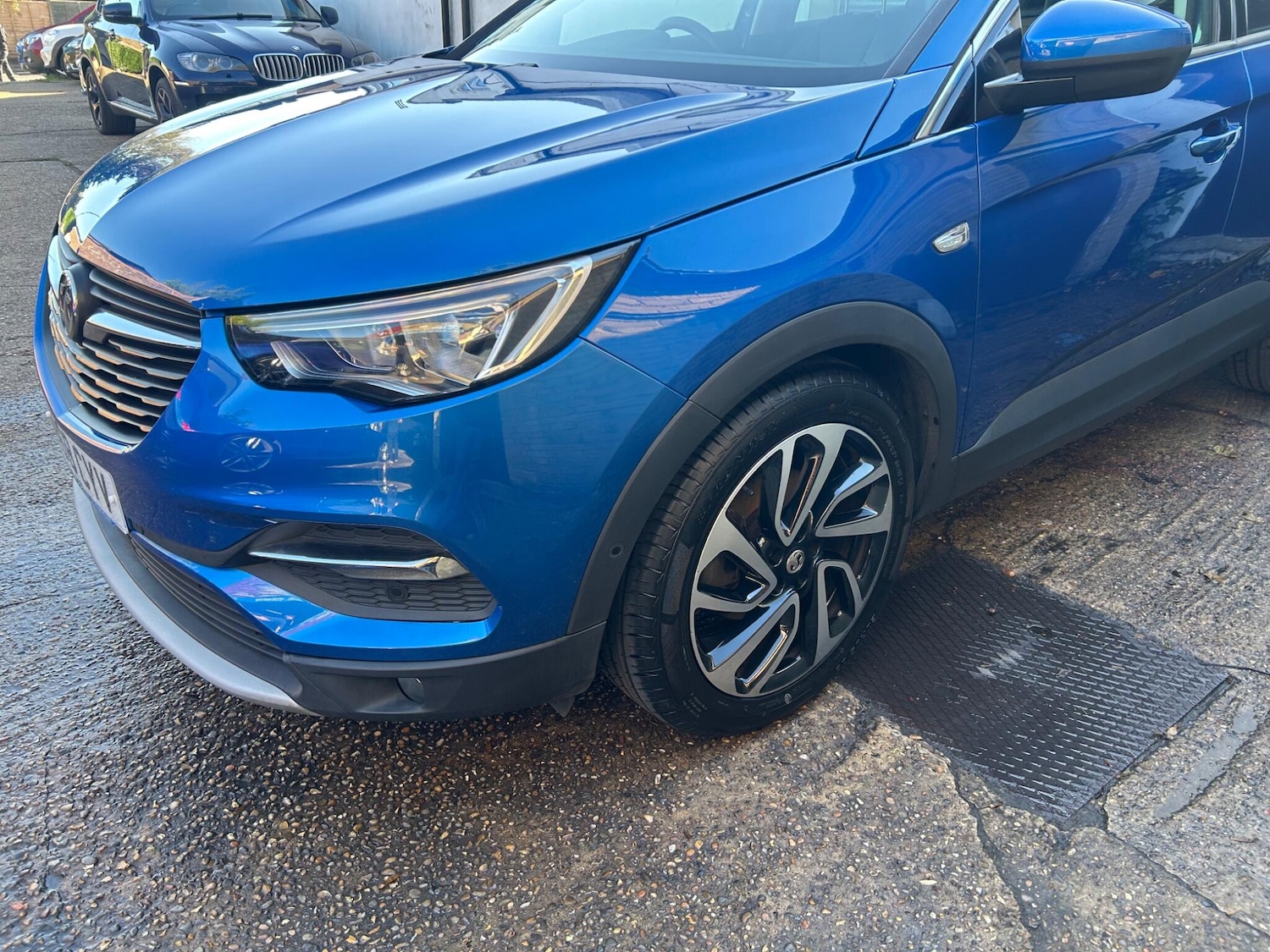 Used Vauxhall Grandland X 2018 for sale - 76989623: Photo 3