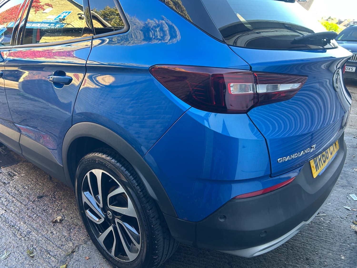 Used Vauxhall Grandland X 2018 for sale - 76989623: Photo 8