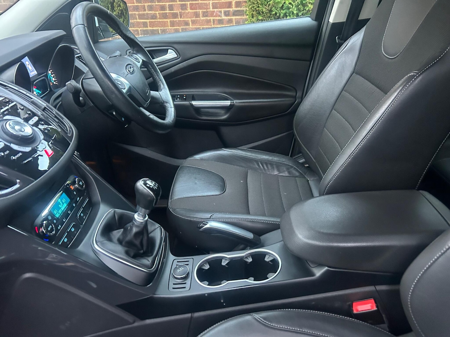 Used Ford Kuga 2015 for sale - 76964407: Photo 28