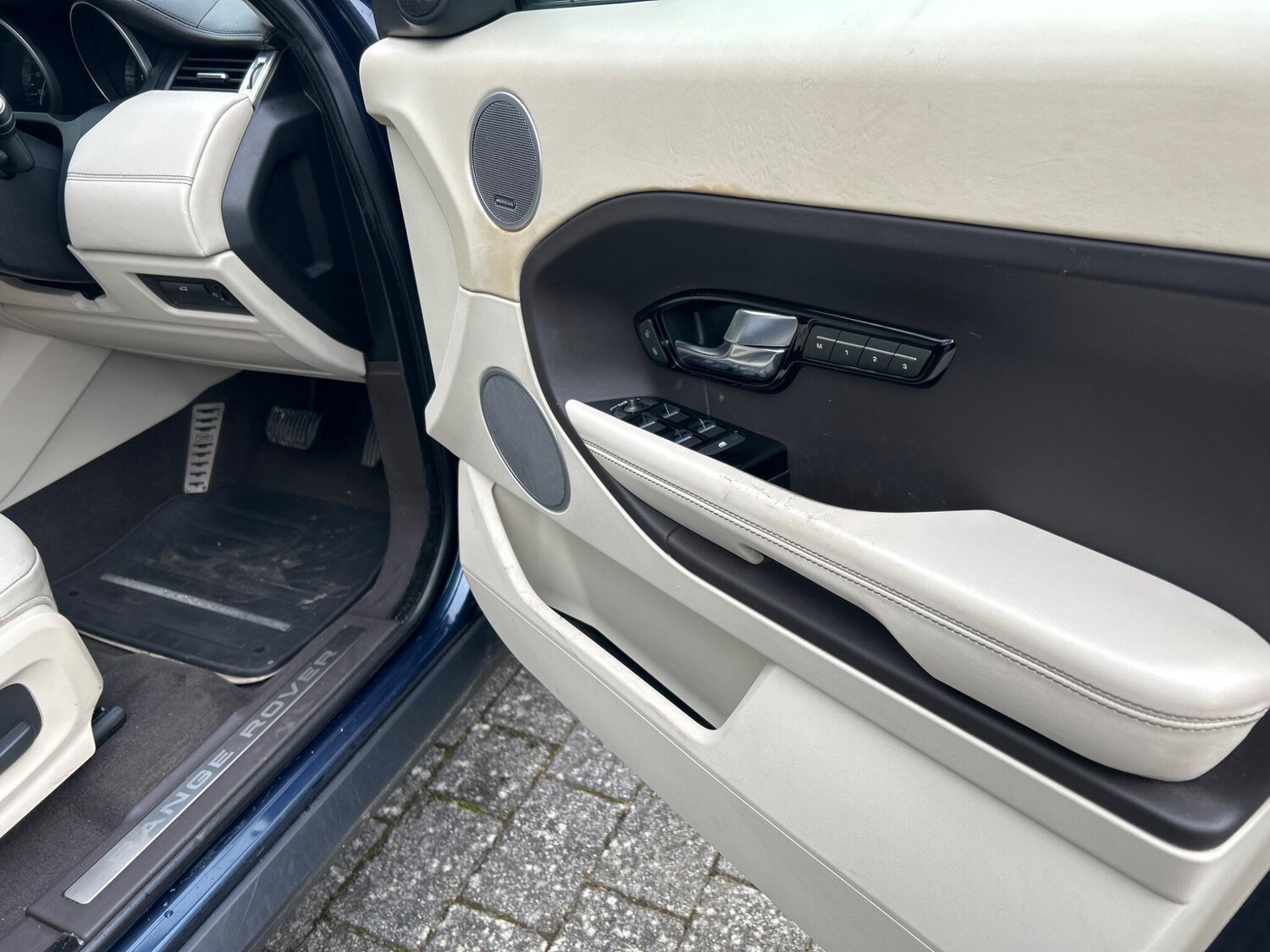 Used Land Rover Range Rover Evoque 2012 for sale - 77484106: Photo 22