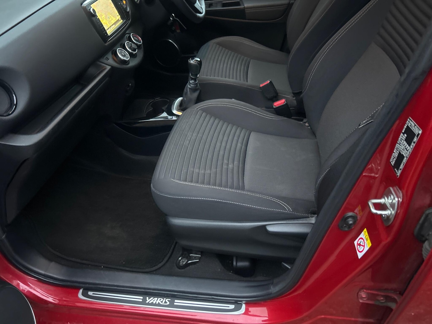 Used Toyota Yaris 2016 for sale - 76585036: Photo 16