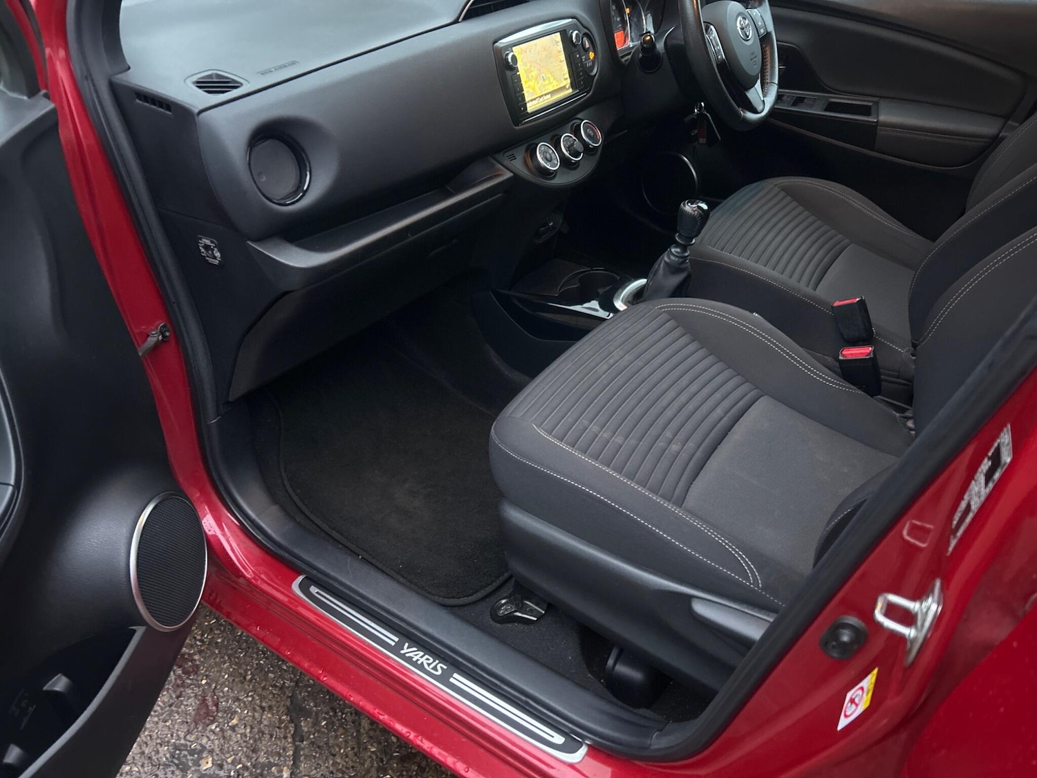 Used Toyota Yaris 2016 for sale - 76585036: Photo 21