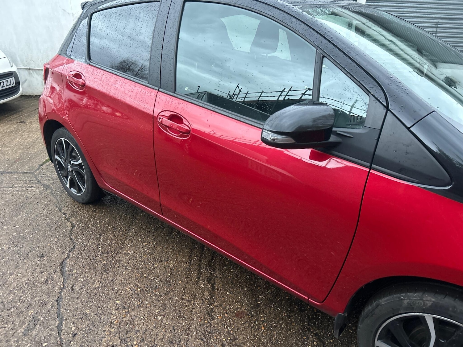 Used Toyota Yaris 2016 for sale - 76585036: Photo 6