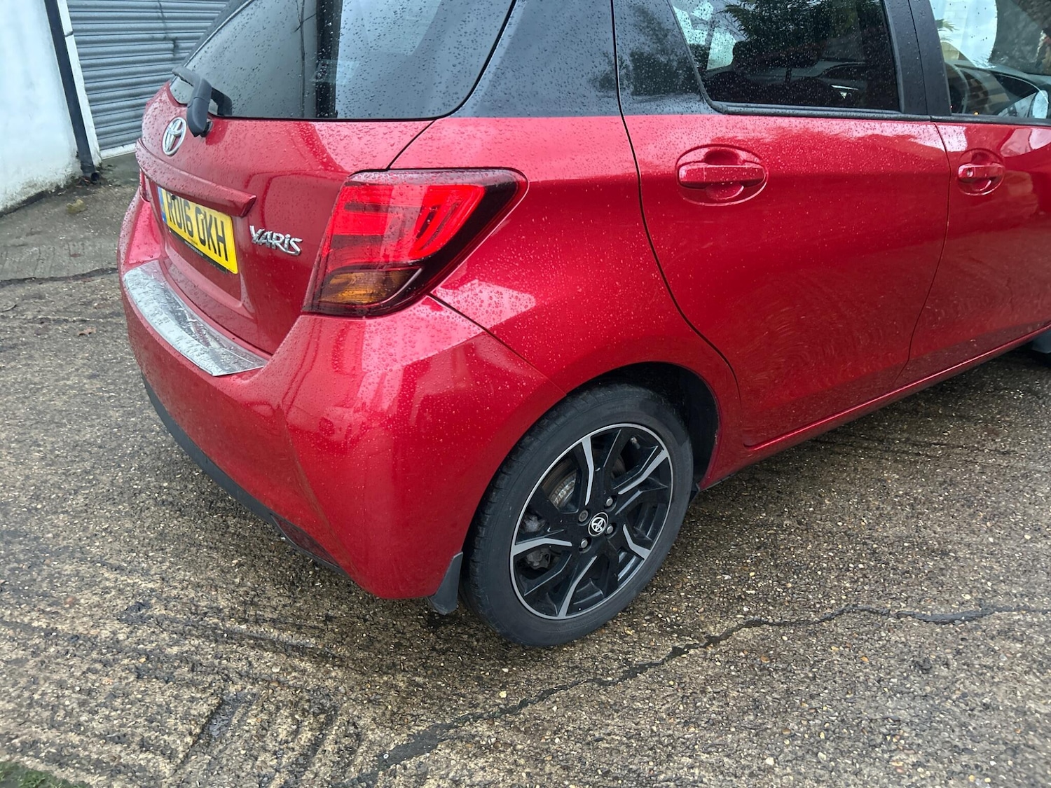 Used Toyota Yaris 2016 for sale - 76585036: Photo 9