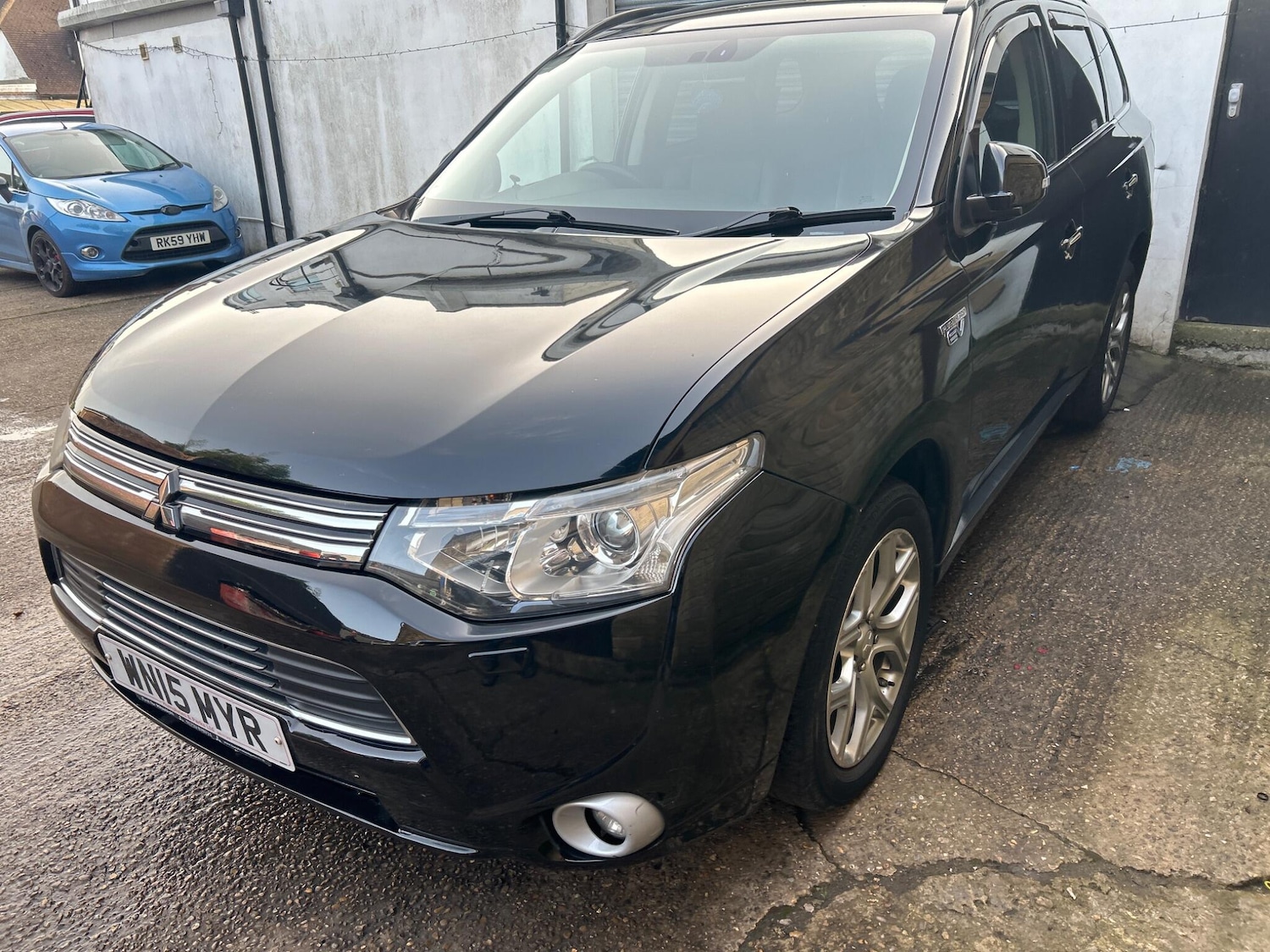 Used Mitsubishi Outlander for sale - 77769704: Photo 3