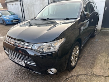 Used Mitsubishi Outlander 2015 for sale - 77769704: Photo