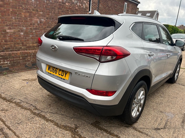 Used Hyundai TUCSON 2016 for sale - 76084051: Photo 10