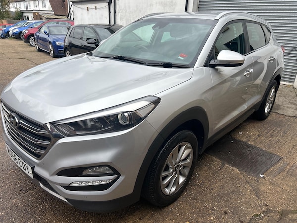 Used Hyundai TUCSON 2016 for sale - 76084051: Photo 2