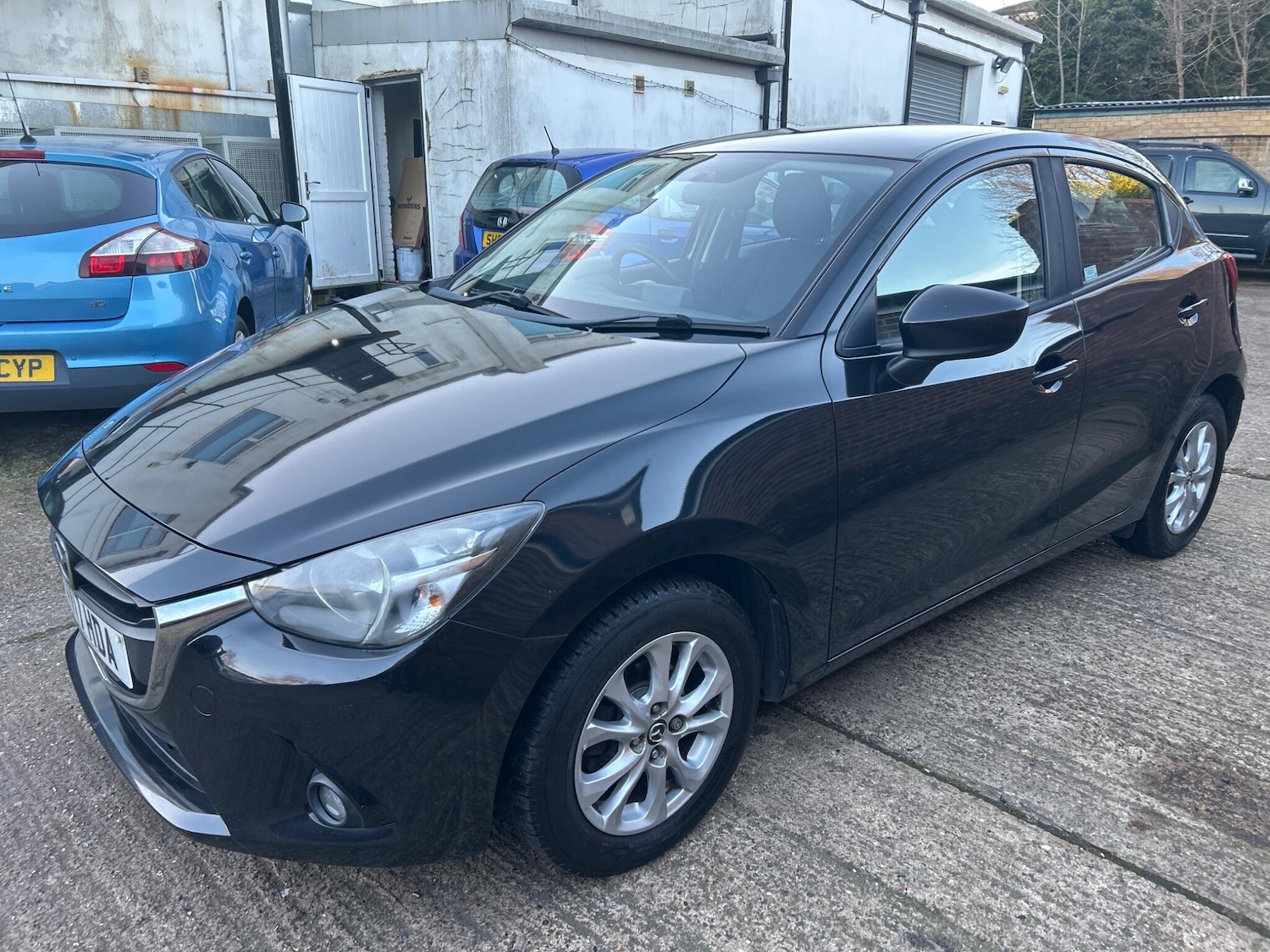 Used Mazda Mazda2 for sale - 77683403: Photo 4