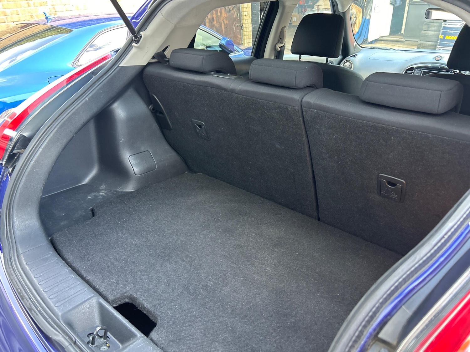 Vehicle 28