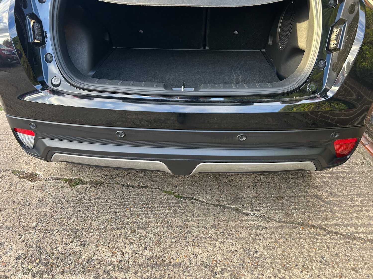 Used Mitsubishi Eclipse Cross for sale - 76993402: Photo 32