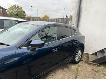 Used Mazda Mazda3 2015 for sale - 76294507: Photo 4