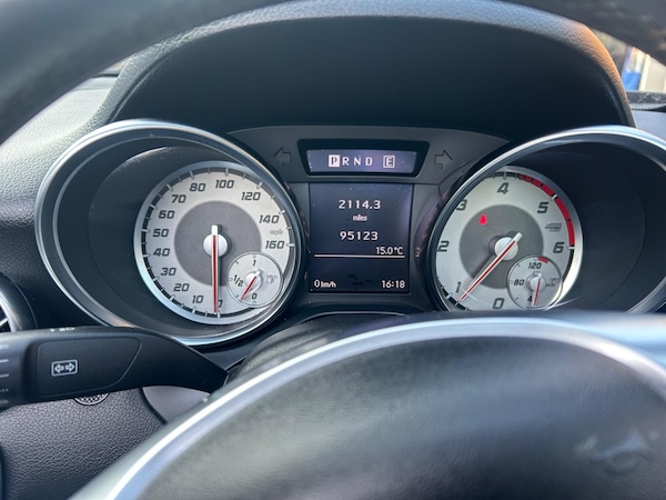 Used Mercedes-Benz SLK 2013 for sale - 74136198: Photo 32